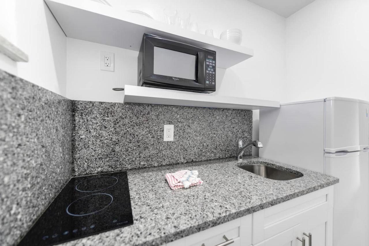 Fantastic 1 Bedroom With Pool Steps From The Beach #43 Hollywood Exterior photo